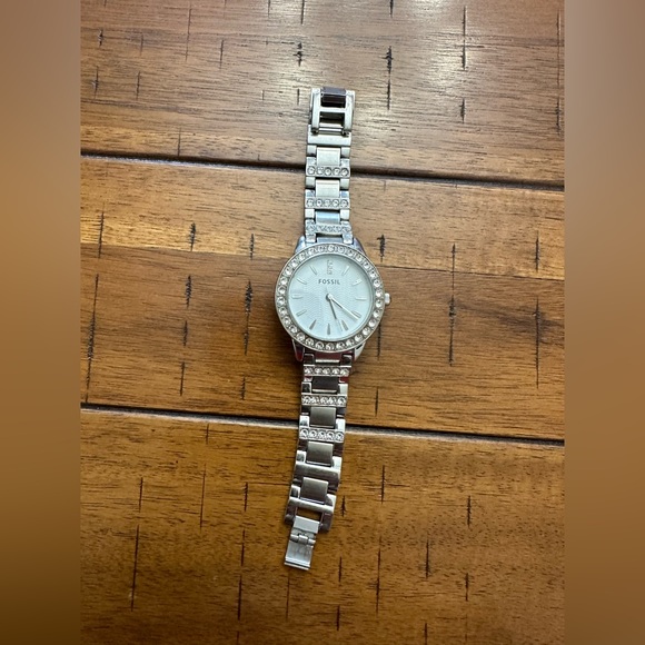 Women’s Jesse Fossil Watch White-Dial Glitz Dress - Picture 9 of 12